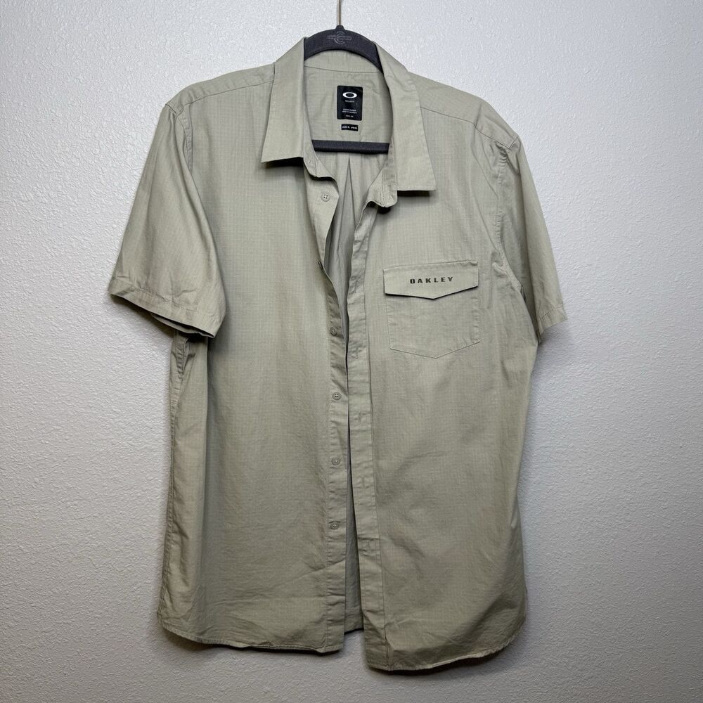 Oakley Shirt Mens XL Tan Button Down Short Sleeve Regular Fit